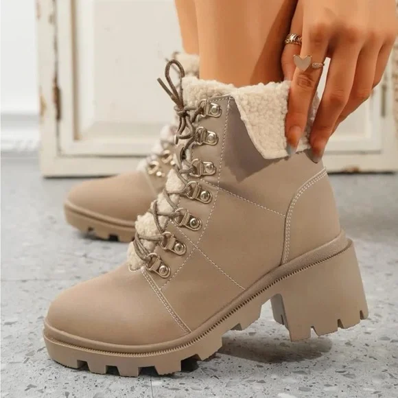 Women Two Tone Lace Up Front Combat Boots Fashion Shoes - Picture 2 of 7